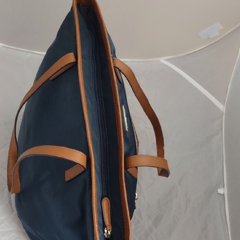 Michael Kors Dark Blue and Brown Tote - Picture 8 of 15